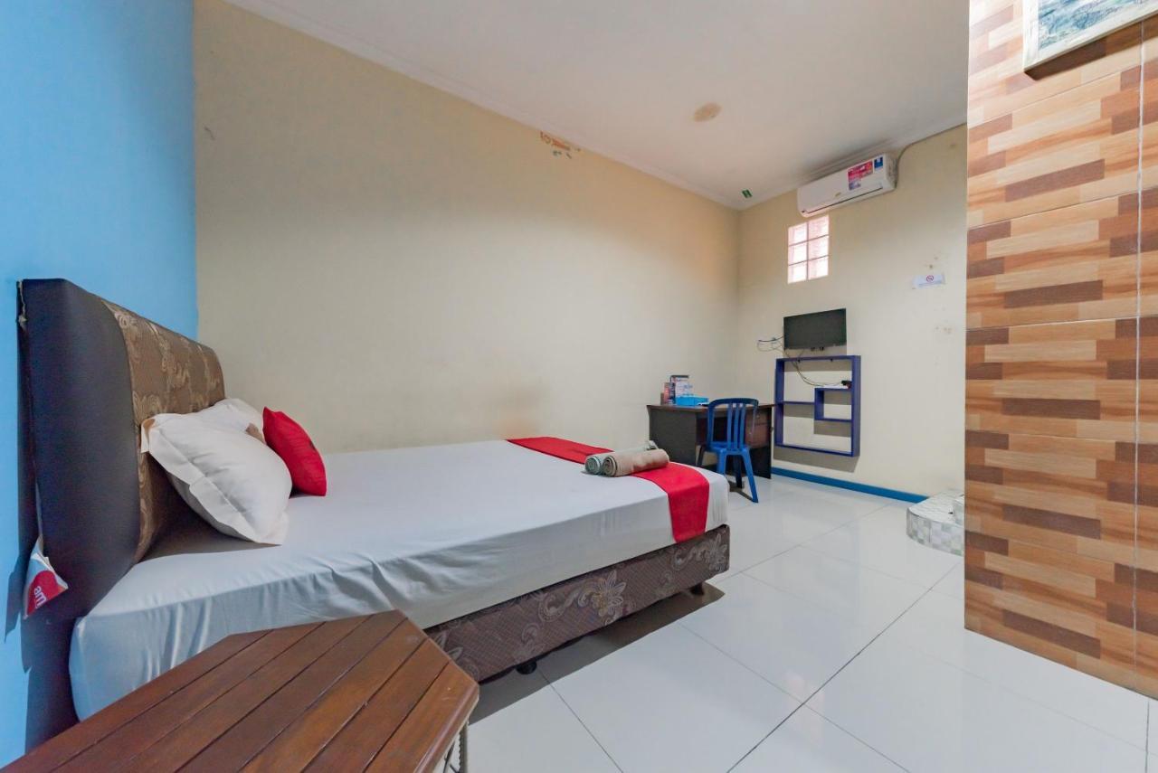 Wisma tamu Reddoorz Syariah @ Pangeran Suryanata Samarinda