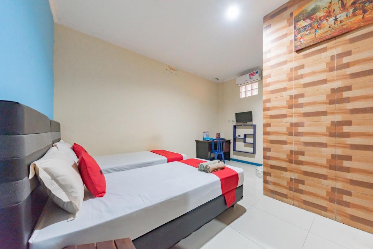 Wisma tamu Reddoorz Syariah @ Pangeran Suryanata 2*