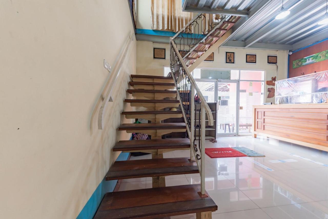 Reddoorz Syariah @ Pangeran Suryanata Wisma tamu 2*