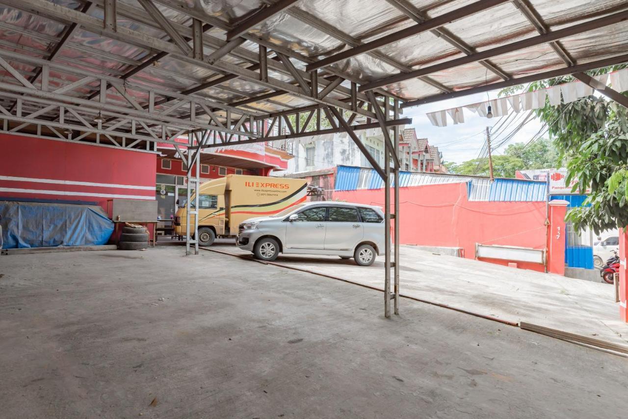Wisma tamu Reddoorz Syariah @ Pangeran Suryanata